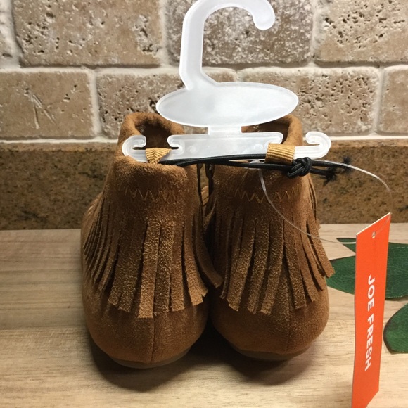 New Joe Fresh Toddler Girl Moccasin Boots - Size 9 - Picture 3 of 5